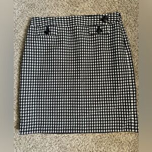 ANN TAYLOR NEW BLACK AND WHITE SKIRT PERFECT FOR OFFICE or ANY EVENT